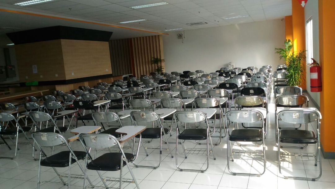 Sewa Kursi Kuliah Murah & Berkualitas | Zein Event Production - Gambar 4