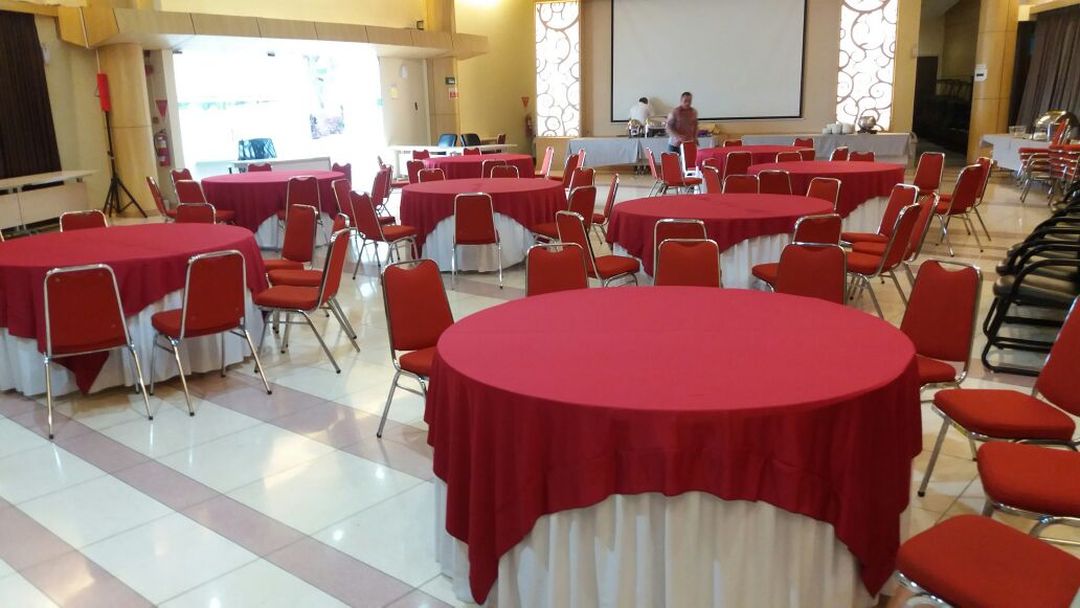 Sewa Meja Bulat Murah untuk Acara | Elegan & Berkualitas – Zein Event Production - Gambar 2
