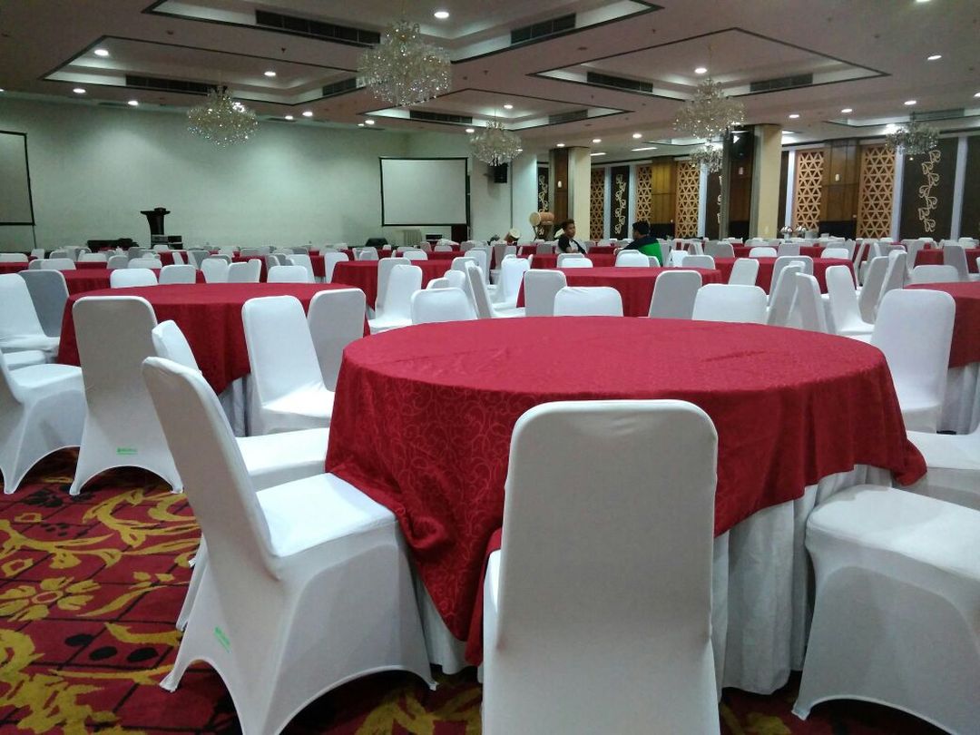 Sewa Meja Bulat Cover (7)