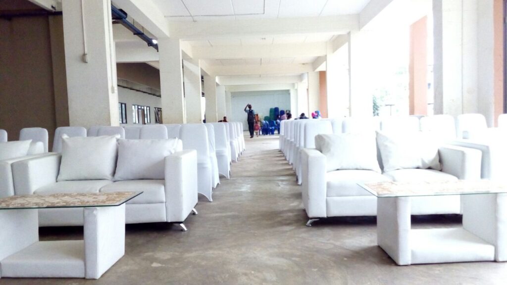 sofa putih zein event 0813 5151 8685