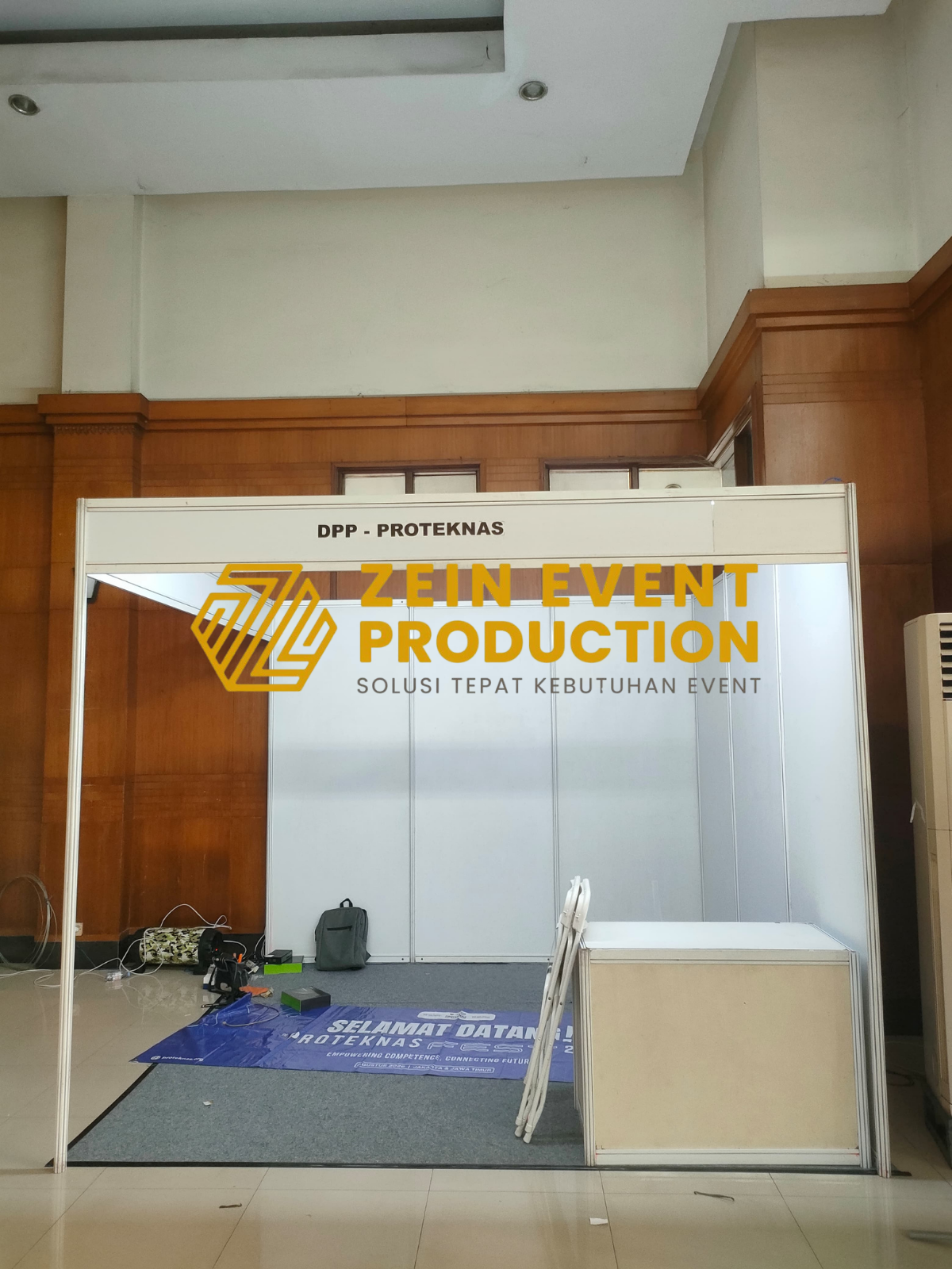 vendor partisi R8 terbaik untuk booth pameran